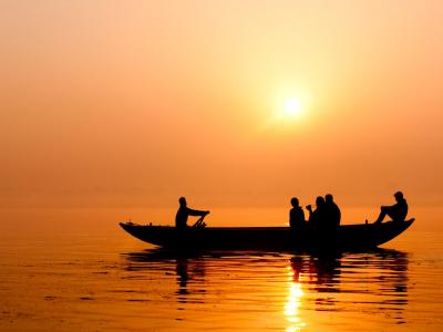 Круизы по реке Ганг в Индии